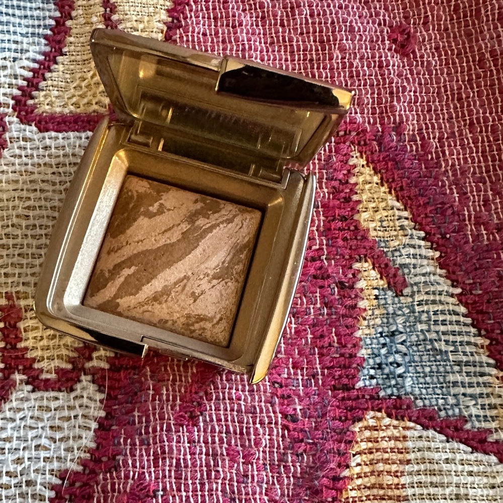 hourglass travel bronzer